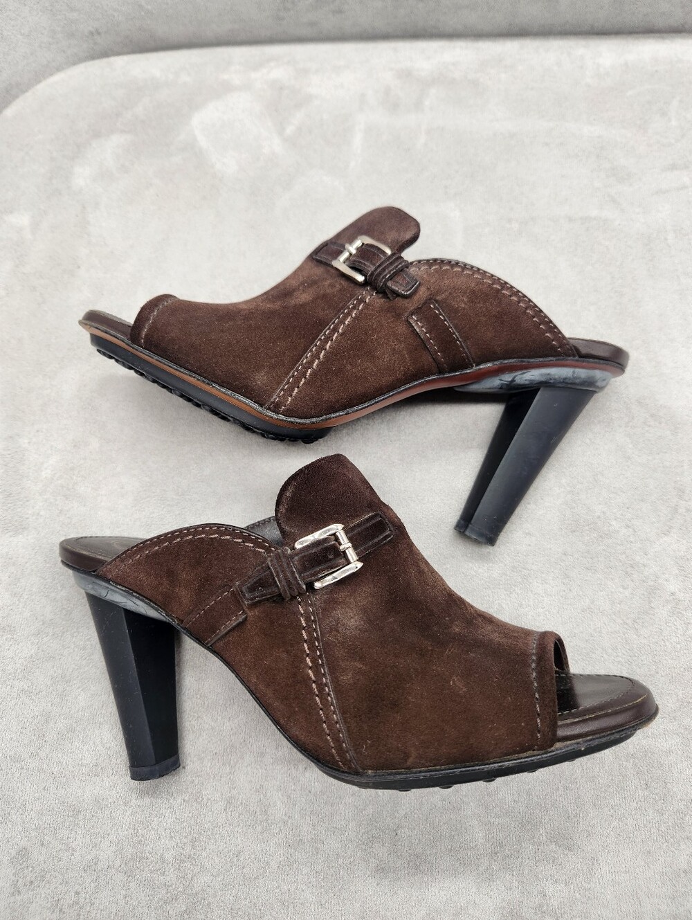 Tod's Heeled Mules Women's 9.5 Chocolate Brown Suede Open Toe Luxury Made Italy